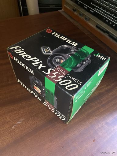 Fujifilm FinePix S5500, коробка