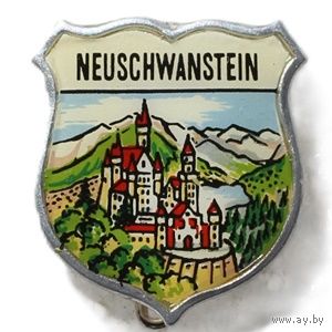Значок с изображением замка Нойшванштайн, расположенного в Баварии, Германия