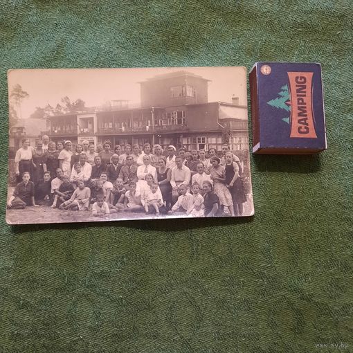 "На память дорогим родителям из курорта Друскеники, ваша дочь и сестра Ира, 17.08.1940г."