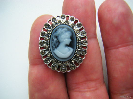 Брошь. КАМЕЯ.