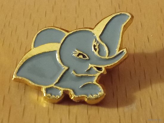 Слон. Слоненок. Редкий