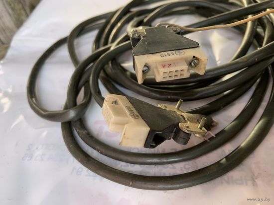 Отличного сохрана уникальный  советский кабель с разъёмами от самолётного оборудования.