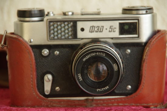 Фотоаппарат  " ФЭД 5с "  рабочий
