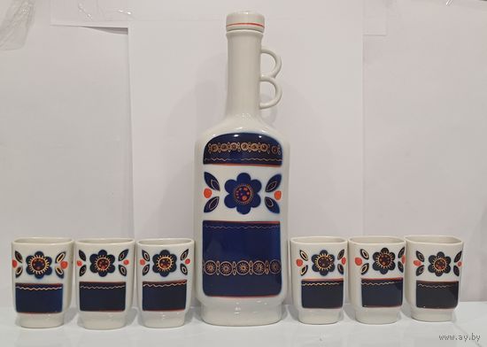 Все лоты с 1р.Не частый Штоф с рюмками