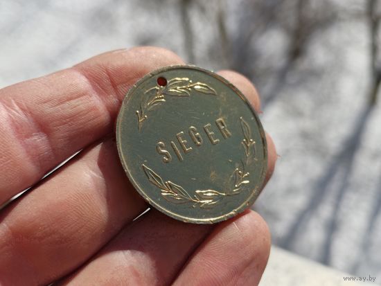 Медаль настольная