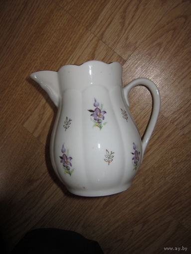 Сливочник . Молочник