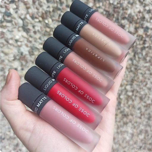 Матовая помада Dose of Colors