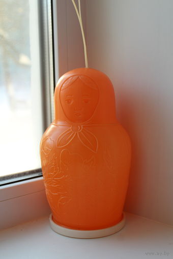 Пластмассовая подарочница "Матрешка" советская