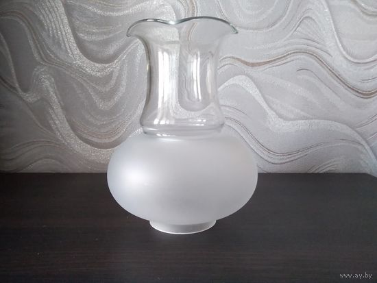 Плафон, высота 18см,ширина 15см,отверстие под патрон 6см