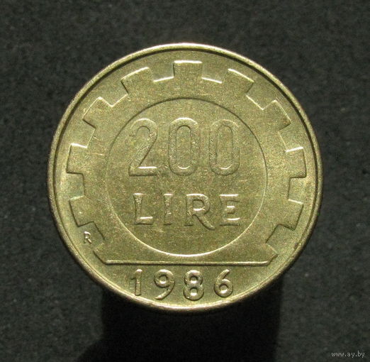Италия 200 лир 1986
