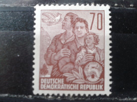 ГДР 1955 Стандарт, 70 пф.** Михель-20,0 евро