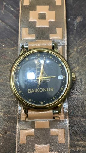 Редкие часы Байконур с Бураном на циферблате, СССР