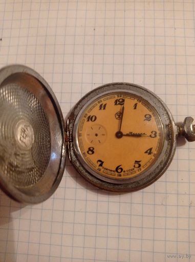 Часы Молния карманные с рубля без мпц!