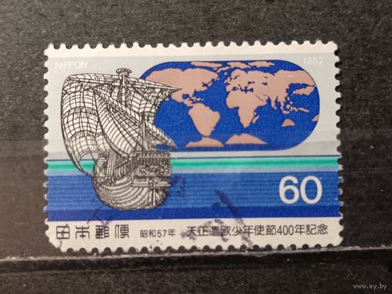 Япония, 1982. Парусник на фоне карты