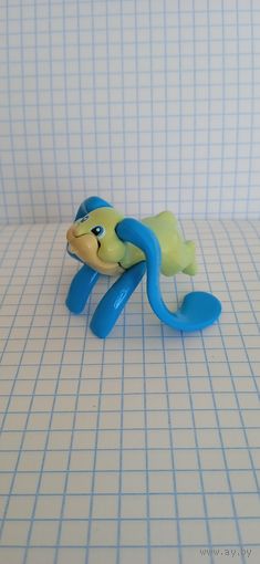 Коллекционная игрушка из Киндер сюрприза. Ушастые зайцы/Луговые зайцы. UN 025.(1)