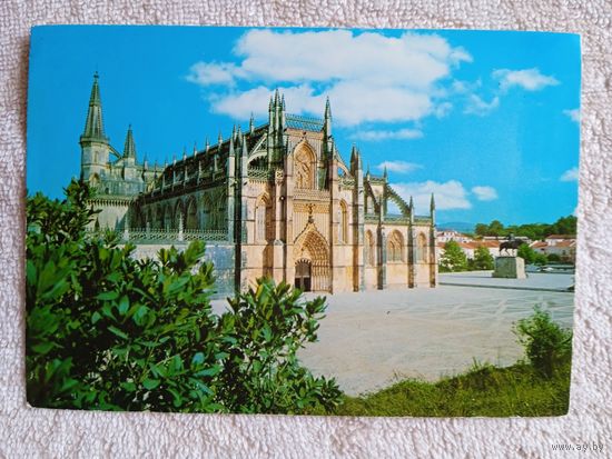 Португалия, Баталья. Фасад культового здания