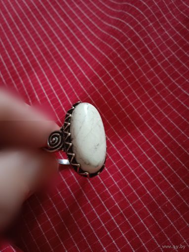 Кольцо 19,5  вставка кахалонг  посеребрение