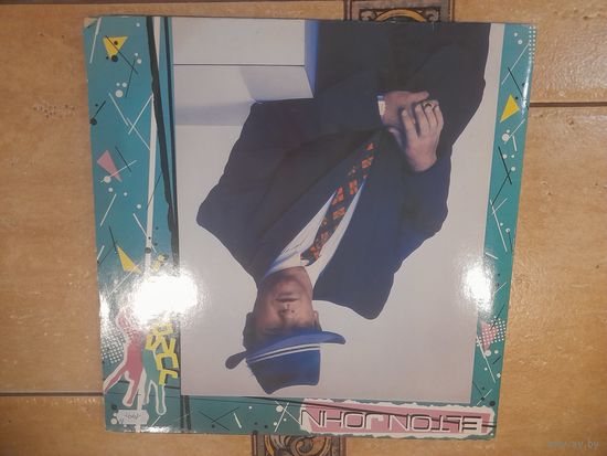 ELTON JOHN " JUMP UP!" 1982 LP USA ROCKET  6302 180 -NM/NM