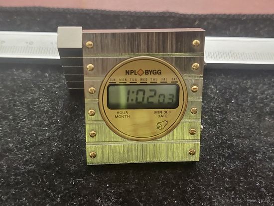 Часы настольные