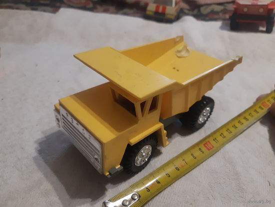 Машинка Белаз