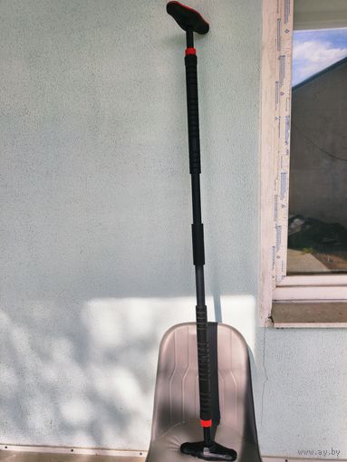 Горизонтальный бар в помещении