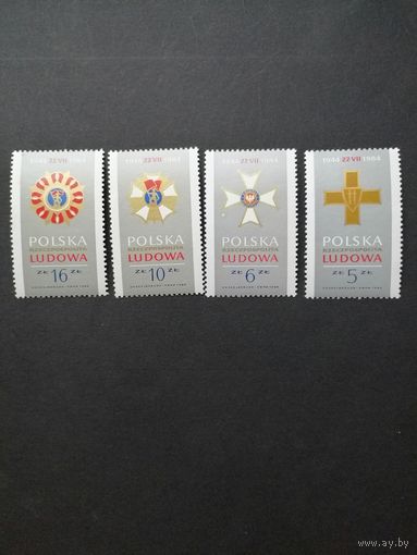 Польша 1984 Полная серия марок "40 лет Польской народной армии" (чистые**) Mi.2926-2929 каталог 1.80 евро
