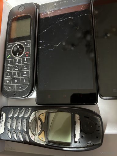 Мобильные телефоны нерабочие по умолчанию зарядных нет На запчасти 6 шт одним лотом