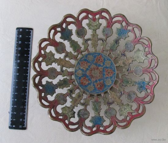 Все лоты с рубля.Старая ваза,конфетница,латунь,эмали.Индия.