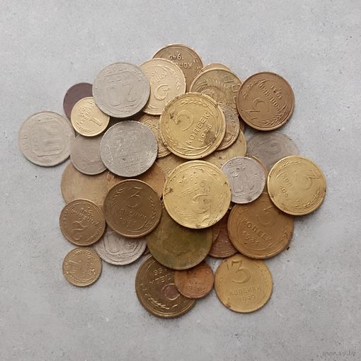 Сборный лот монет ранних Советов. Всего 41 шт. Сохран неважный!