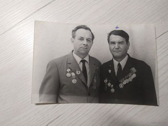 Черно-белое фото "Ветераны  ВОВ "\1