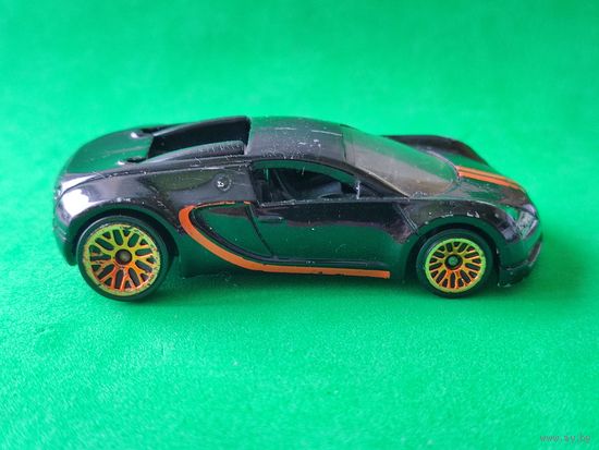 Машинка металлическая