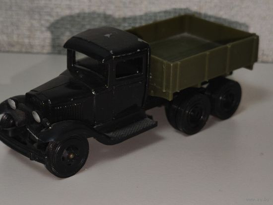 Модель автомобиля ГАЗ АА, СССР