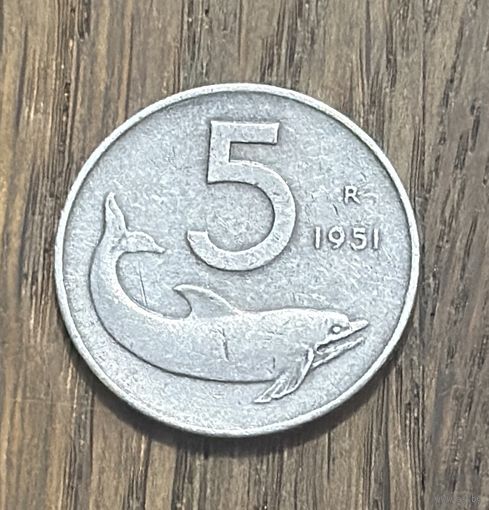 Италия 5 Лир 1951г.
