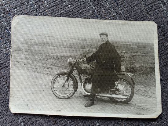 ФОТО С МОТОЦИКЛОМ.