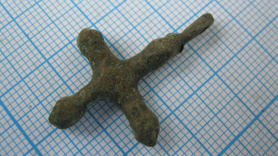 Крестик старинный, нательный. Бронза, литье.