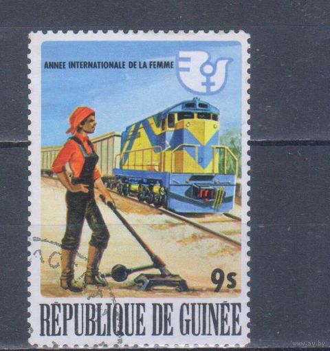 [259] Гвинея 1976. Поезда.Локомотивы.Тепловоз. Гашеная марка.