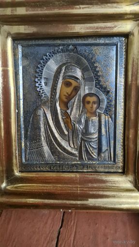 Икона Смоленская Богородица серебро 84 в киоте  19 век .