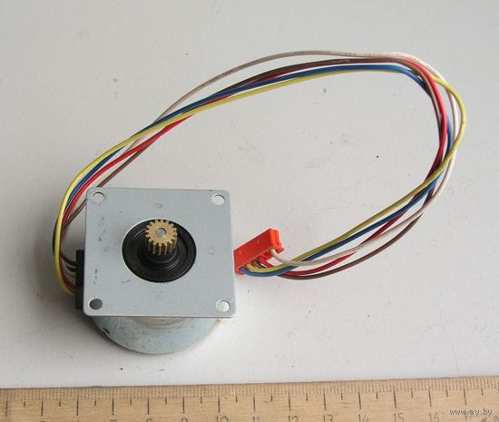 Шаговый электродвигатель 42SIM-24DCB