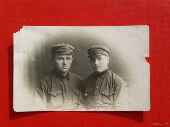 2 красноармейца 1933г.