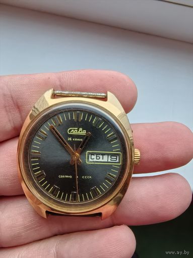Часы ссср слава наручные, позолота ау 10, на ходу, календарь рабочий, распродажа коллекции