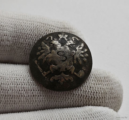 Пуговица мундирная орлянка РИА 1904-1917 г.,. Р. Левштейнъ, Рига, лот клос-1,5