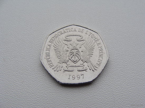 Сан - Томе и Принсипи.  500 добр 1997 год  KM#89