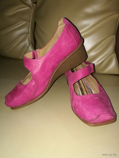 Кожаные туфли Clarks, р.37
