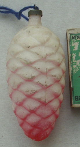 Ёлочная игрушка. Шишка. *25.