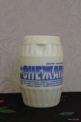 Баночка СССР от моющей пасты "СНЕЖАНА" 1984 год