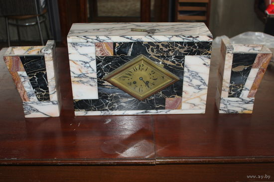 ЧАСЫ в стиле АРТ ДЕКО с двумя кашпо.Мрамор,маркетри.1920гг