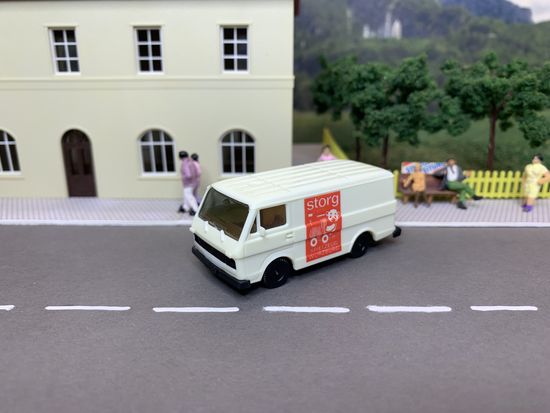 Микроавтобус Volkswagen LT storg. Масштаб НО 1:87.