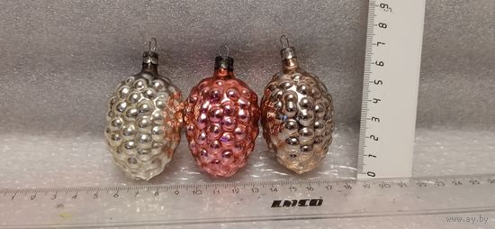 Ёлочные игрушки. Ягоды малины. 15-24