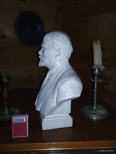 Бюст в.л.Ленина. шикарный 27см.