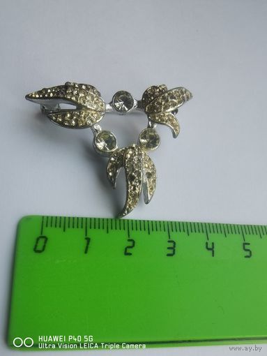 Брошь Цветок СССР в очень хорошем состоянии самая привлекательная цена трёхдневный аукцион